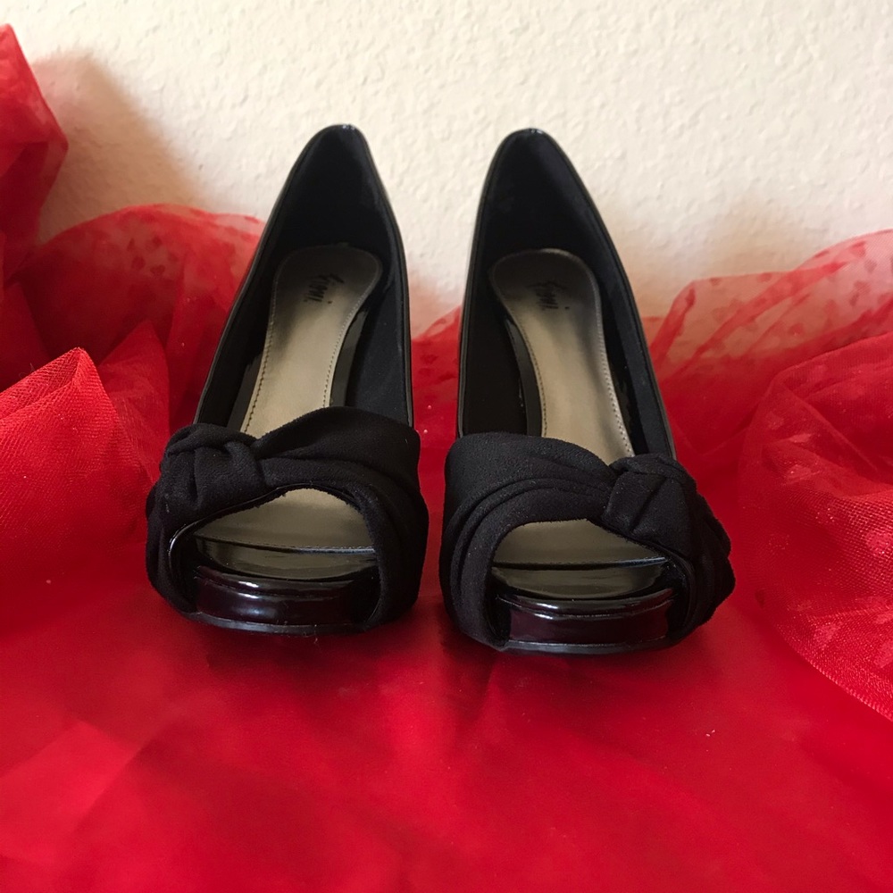 Elegant open toe heels for elegant ladies 💃🏻💃🏼